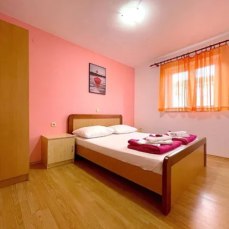 Apartments Capic Z Baska  Exterior photo