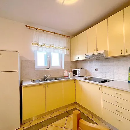 Apartments Capic Z Baska  Exterior photo