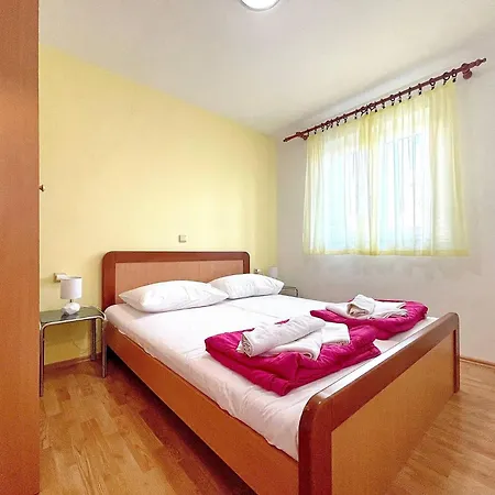 Apartments Capic Z Baska  Exterior photo