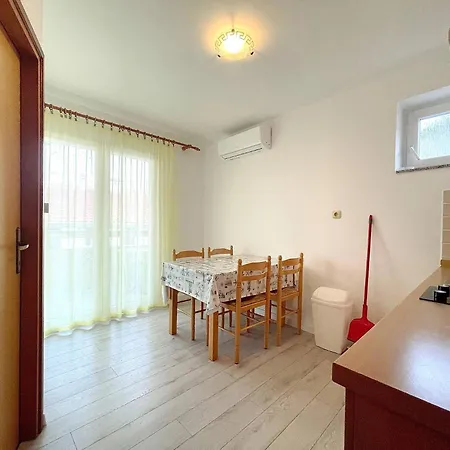Apartments Capic Z Baska  Exterior photo