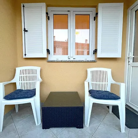 Apartments Capic Z Baska  Exterior photo